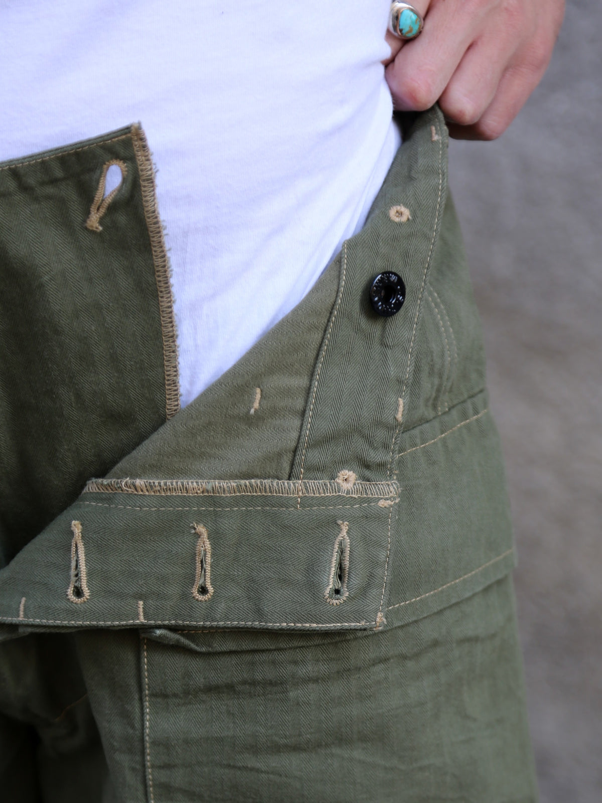 Buzz Rickson's U.S.Marine Corps M-1944 HBT Shorts – Olive (BR52388)
