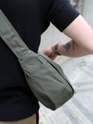 Black Sign Chronicle Bag – Field Green (BSSA-26601)