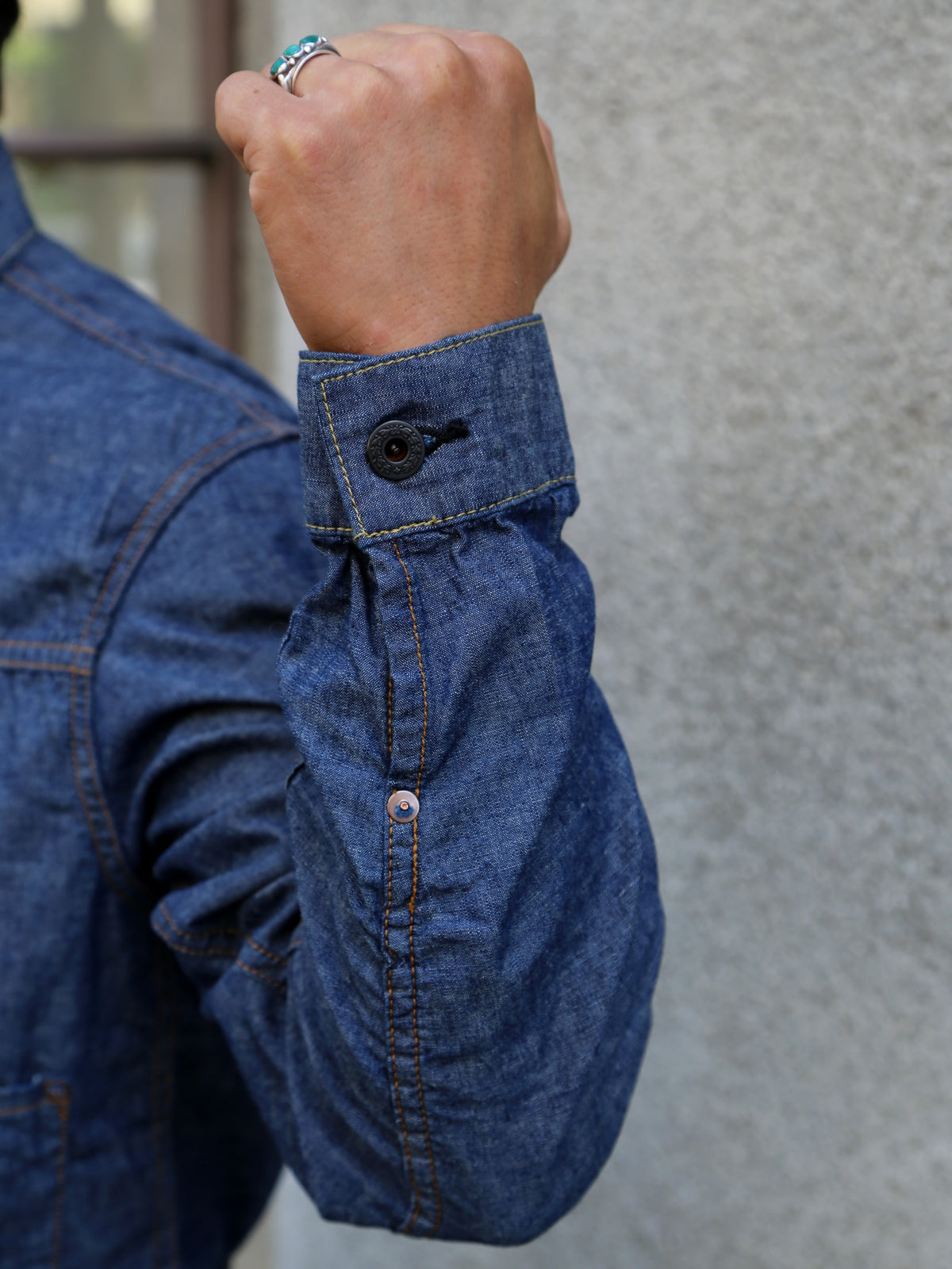 Black Sign 5.5oz Selvage Chambray Pleats Jacket – Indigo Chambray (BSSJ-26407)