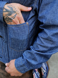 Black Sign 5.5oz Selvage Chambray Pleats Jacket – Indigo Chambray (BSSJ-26407)