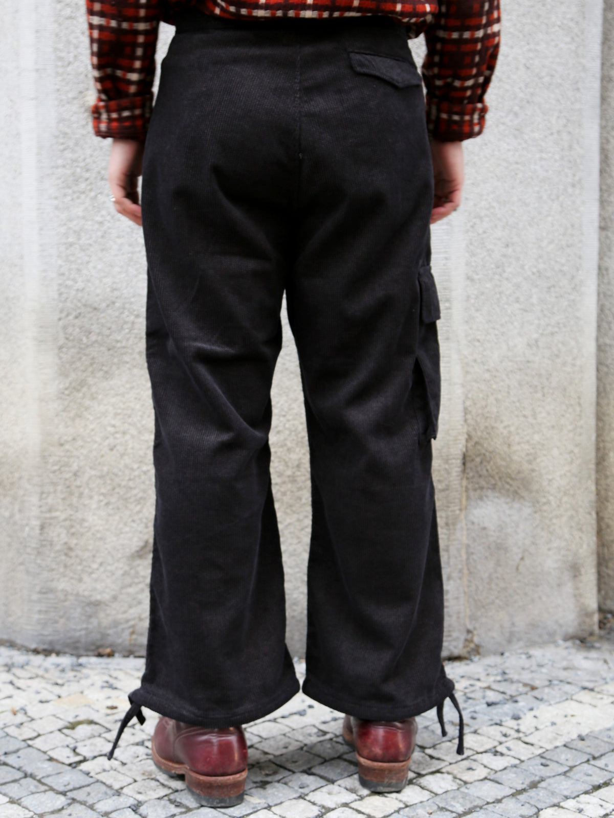 Black Sign Ripple Cord Field Trousers – Charcoal Black (BSFP-25510)