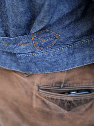 Black Sign 5.5oz Selvage Chambray Pleats Jacket – Indigo Chambray (BSSJ-26407)