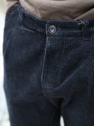 Hansen Garments Sune Classic Pleated Trousers – Dusty Black (30-35-2)