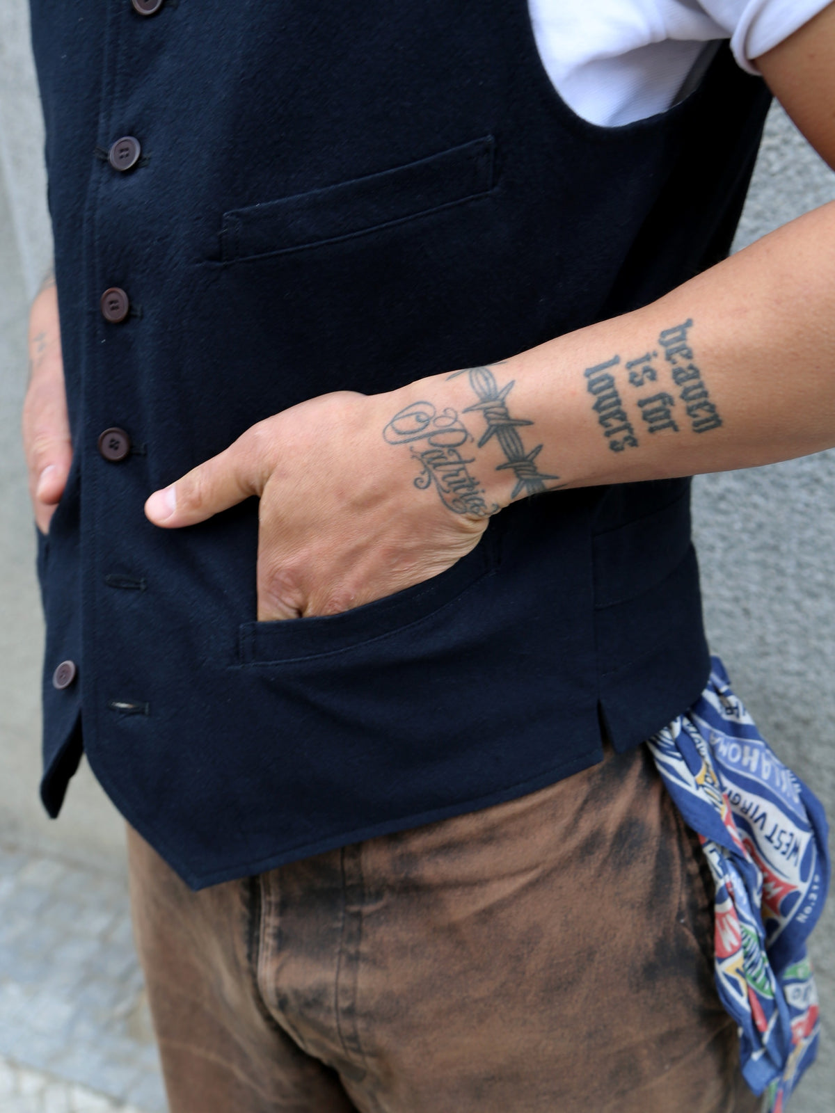 Black Sign Ancient Cloth Wyoming Vest – Dead Tree Black (BSSV-26201)