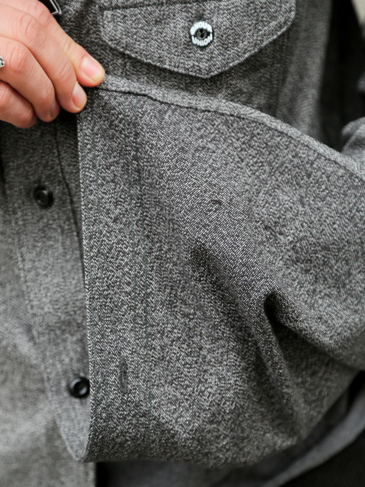 The Real McCOY's 8HU Cigarette Pocket Mock-Twist Chambray Work Shirt – Black (MS25109-030)