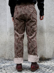 Black Sign Slant Cord Paisley Harbor Trousers – Sand Beige x Bordeaux (BSFP-25509)