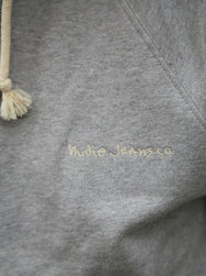 Nudie Jeans Gunde Logo Hoodie – Greymelange (150600)