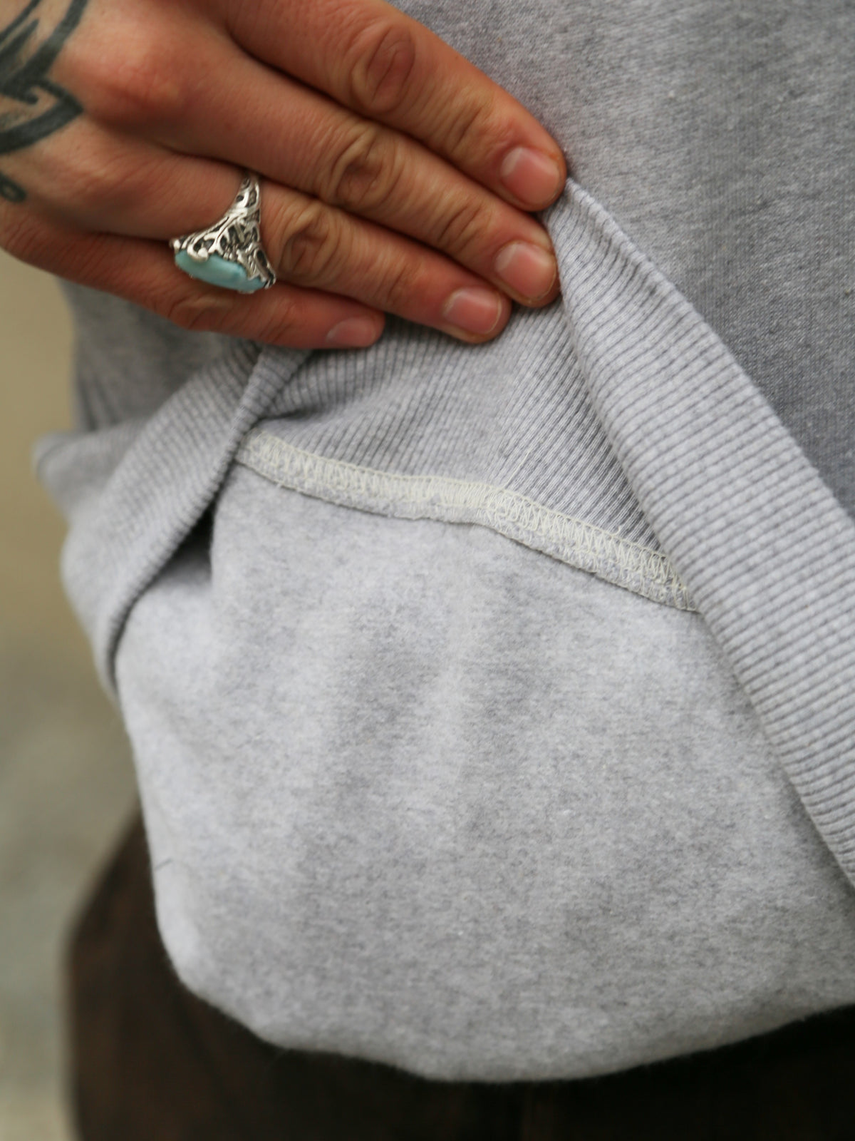 Nudie Jeans Gunde Logo Hoodie – Greymelange (150600)