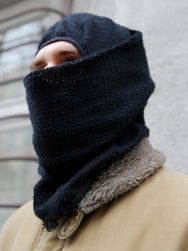 Tilak Alpha Neckwarmer – Black