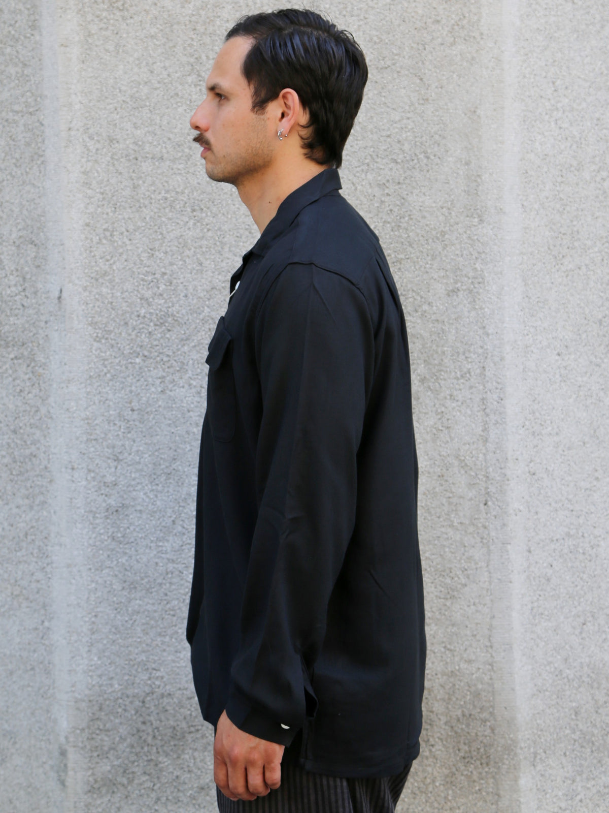 The Real McCOY's Open Collar Rayon Shirt – Black (MS26008-030)