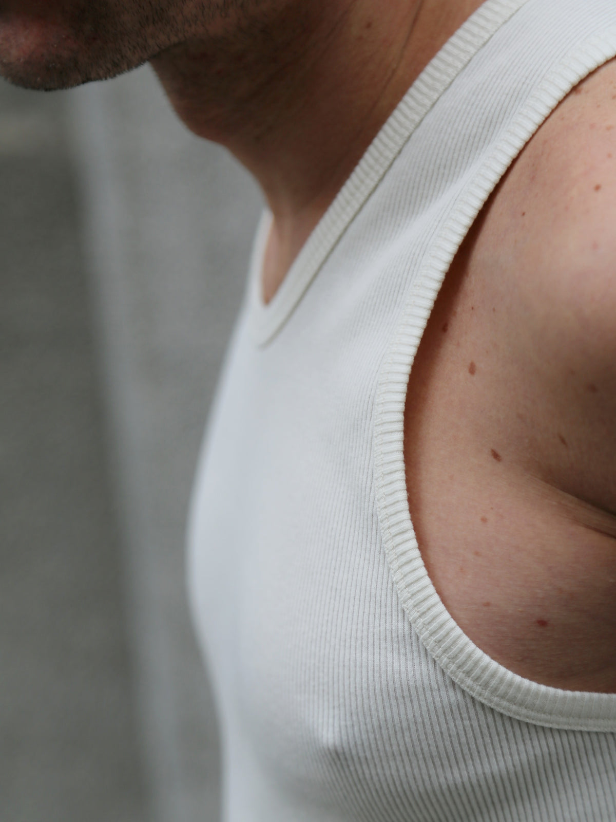 Indigofera Frank Cotton Rib Tank Top – Cocatoo White (4550-166-10)