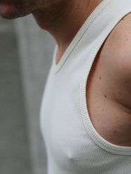 Indigofera Frank Cotton Rib Tank Top – Cocatoo White (4550-166-10)
