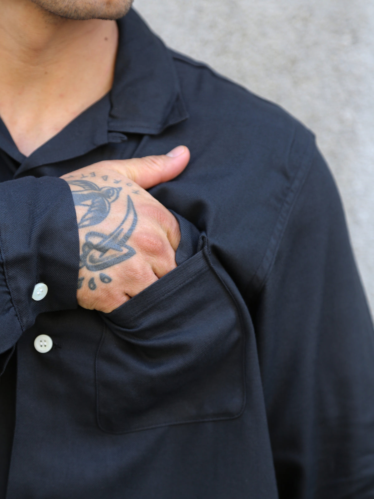 The Real McCOY's Open Collar Rayon Shirt – Black (MS26008-030)