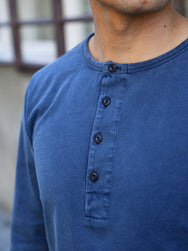 Nudie Jeans Long Sleeve Henley – Washed Blue (131945)