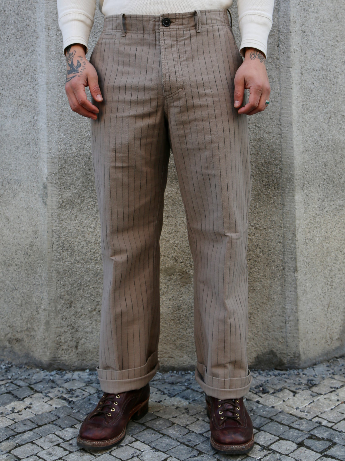 Hansen Garments KELD Straight Cut Trousers – Beige Herringbone Pin (31-57-5)