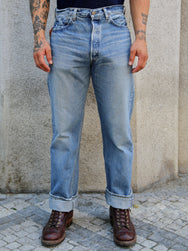 The Real McCOY's Lot. 001XX / Light Wash – Indigo (MP26010-141)