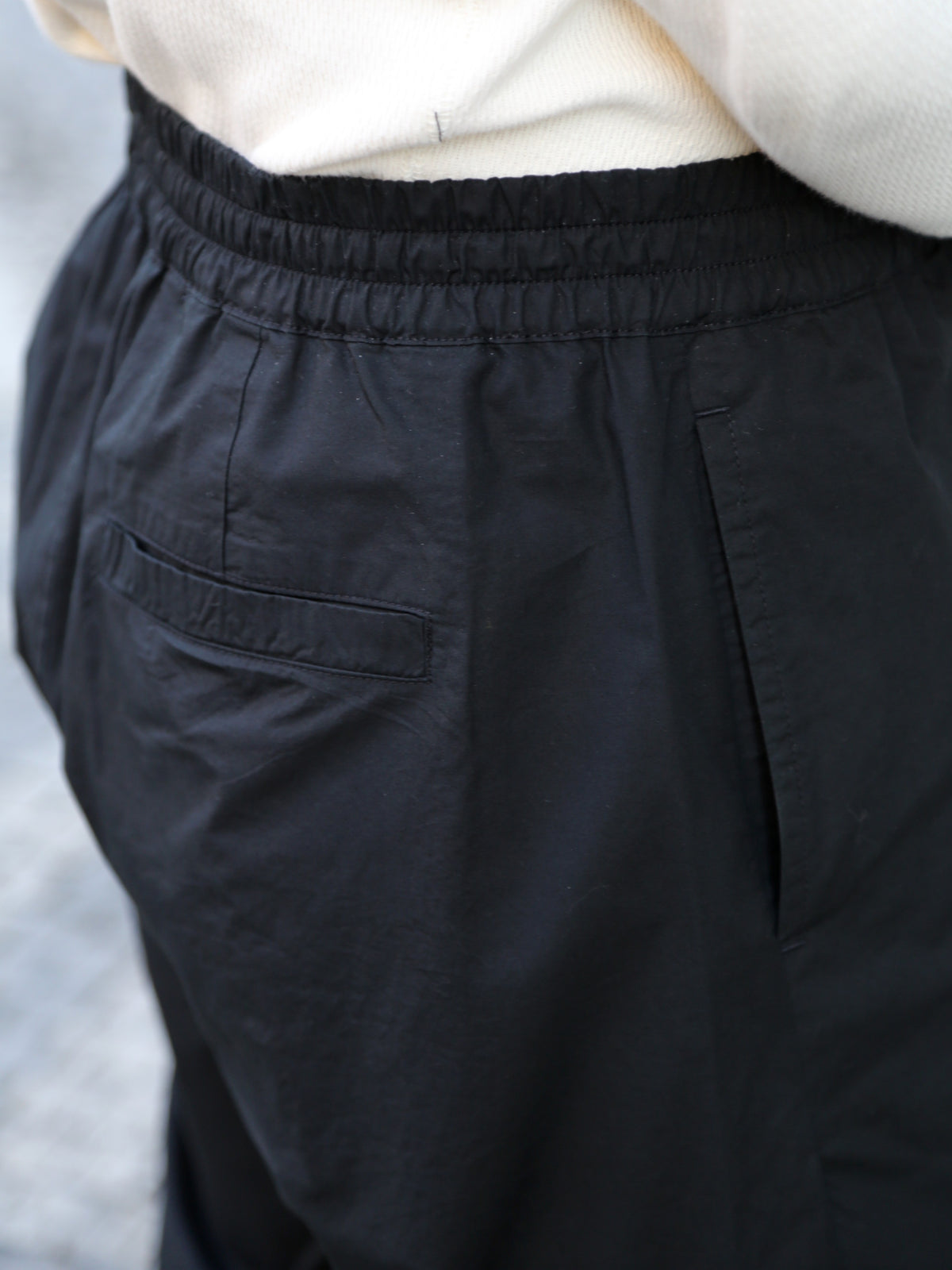 Hansen Garments EMIR Loose Drawstring Pants – Black Parachute (31-64-2)