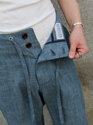 Fleurs de Bagne Le Pantalon “Le Nervi” – Chambray (A-05928)