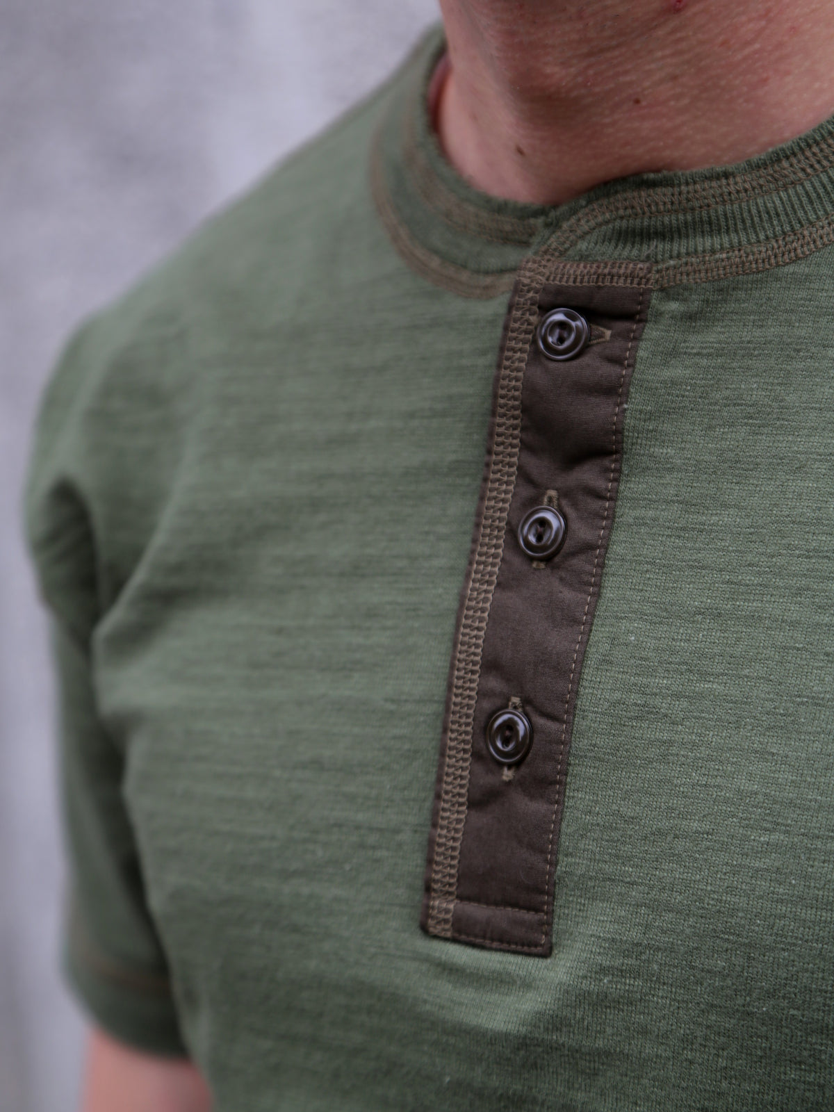 Buzz Ricksons Slub Yarn Henley Neck T-Shirt – Olive (BR79192)