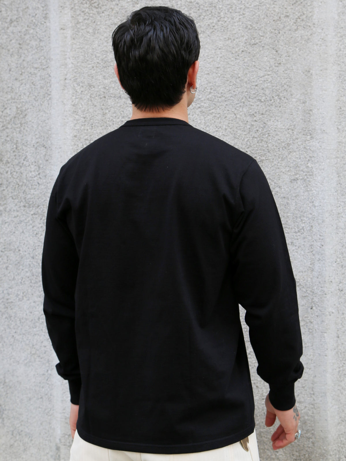 The Real McCoy's Logo Tee L/S – Black (MC24003-030)