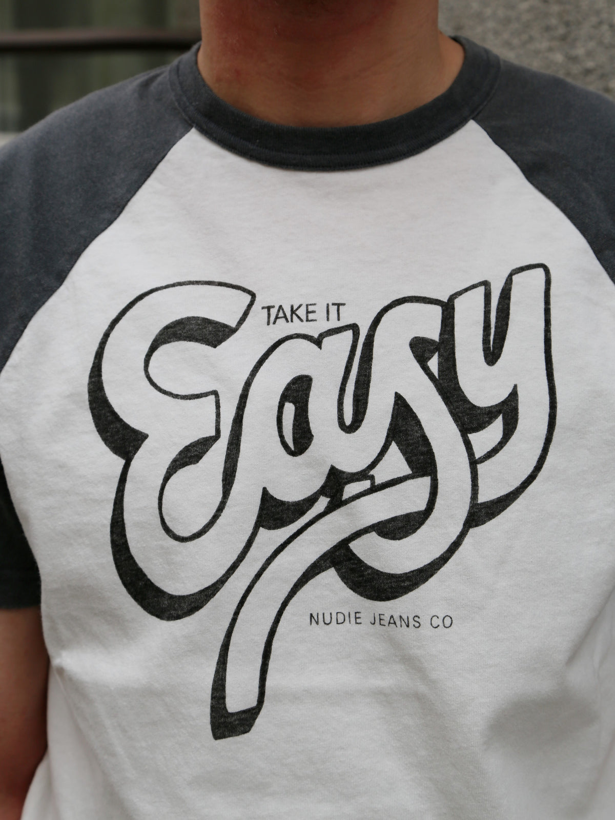Nudie Jeans Roy Raglan T-Shirt Take It Easy – Offwhite/Black (132006)