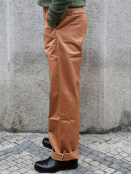 Buzz Rickson's Early Military Chinos Model 1945 – Camel (M43035)