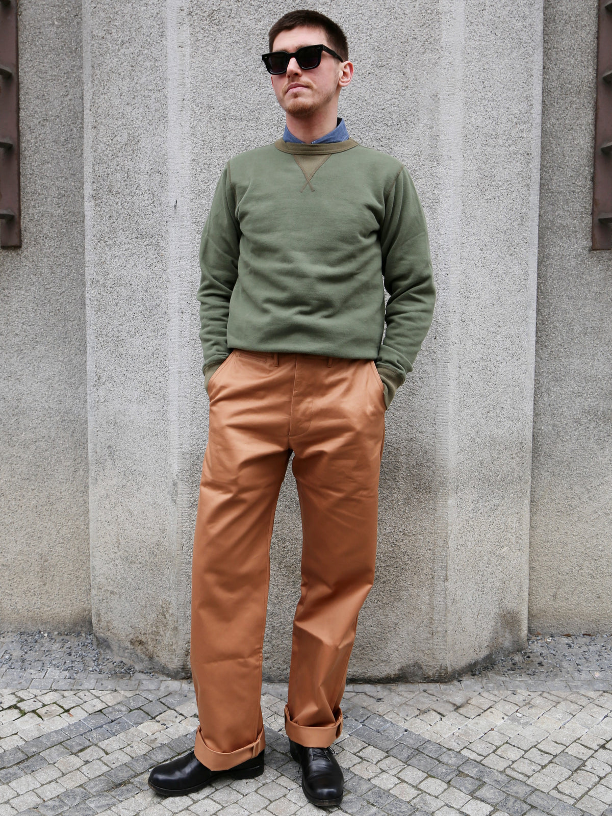 Buzz Rickson's Early Military Chinos Model 1945 – Camel (M43035)
