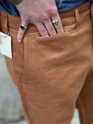 Buzz Rickson's Early Military Chinos Model 1945 – Camel (M43035)