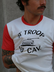 The Real McCoy's MC24009 Military Tee, „B“ Troop – White/Red