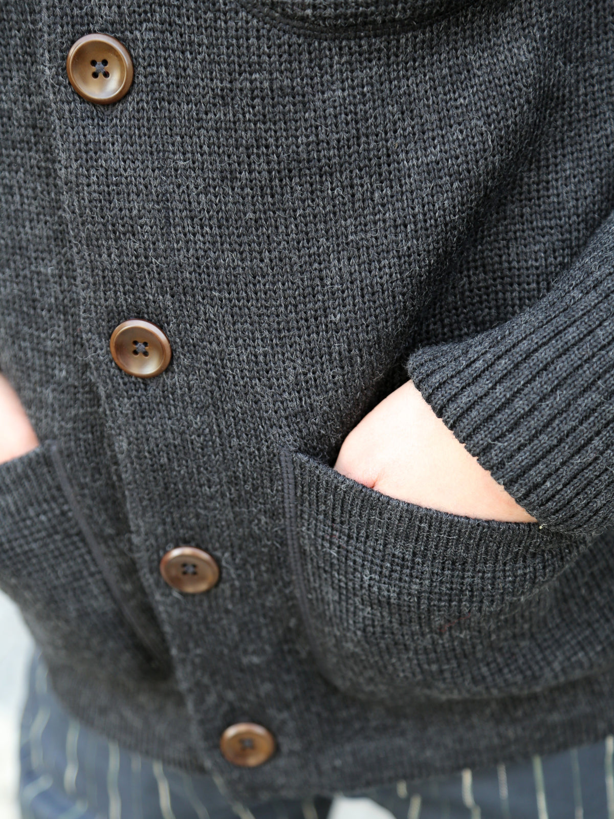 Fleurs de Bagne L'Enfant du Malheur Cardigan – Anthracite
