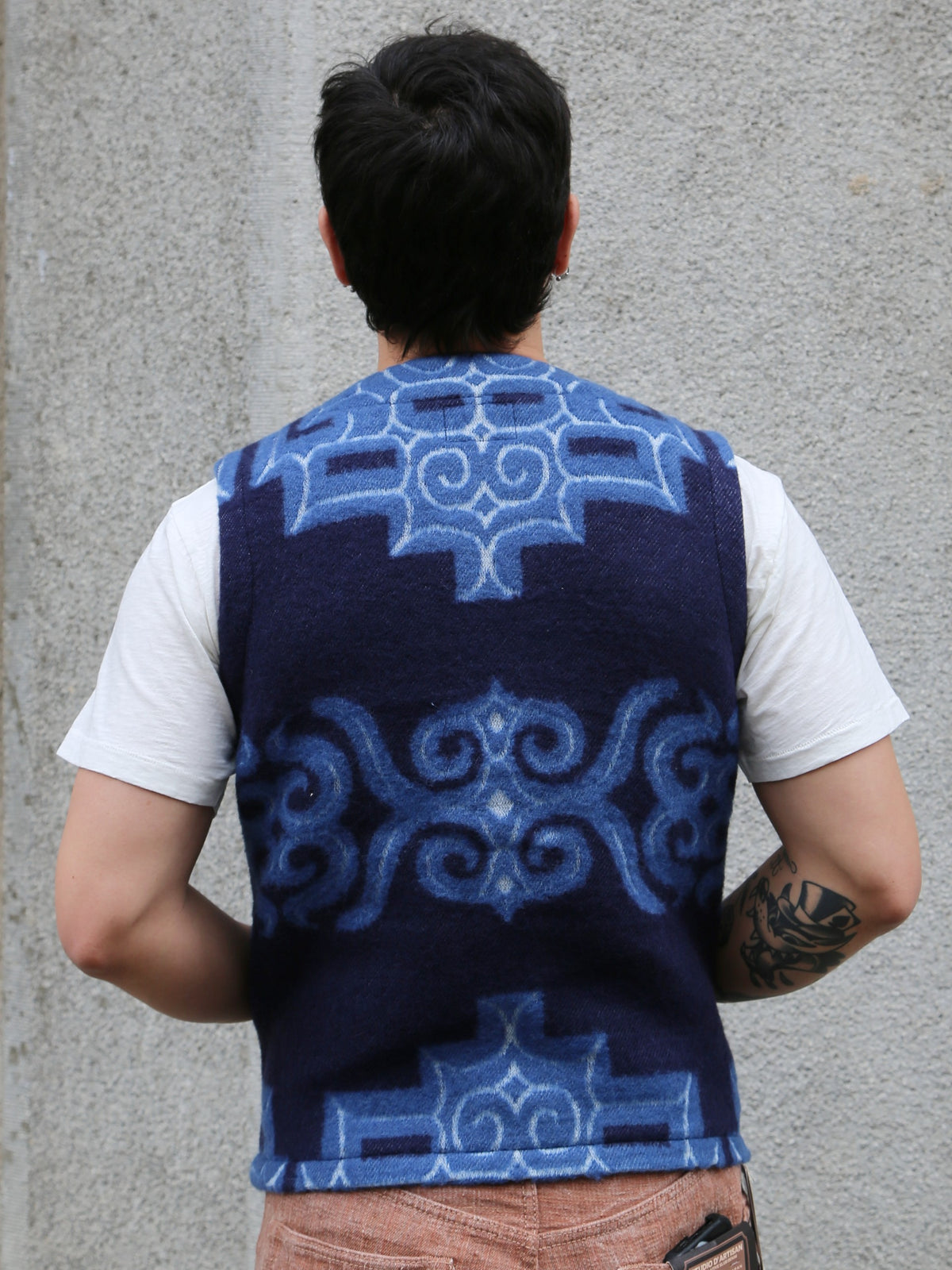 Studio d'Artisan 45th Ainu Blanket Vest – Navy (SP-105)