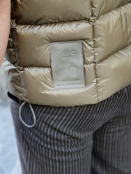 Ten C Snowbird Down Vest – Khaki (25CTCUX03004)