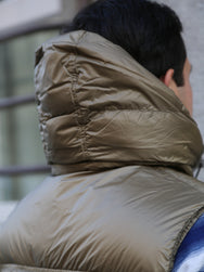 Ten C Snowbird Down Vest – Khaki (25CTCUX03004)