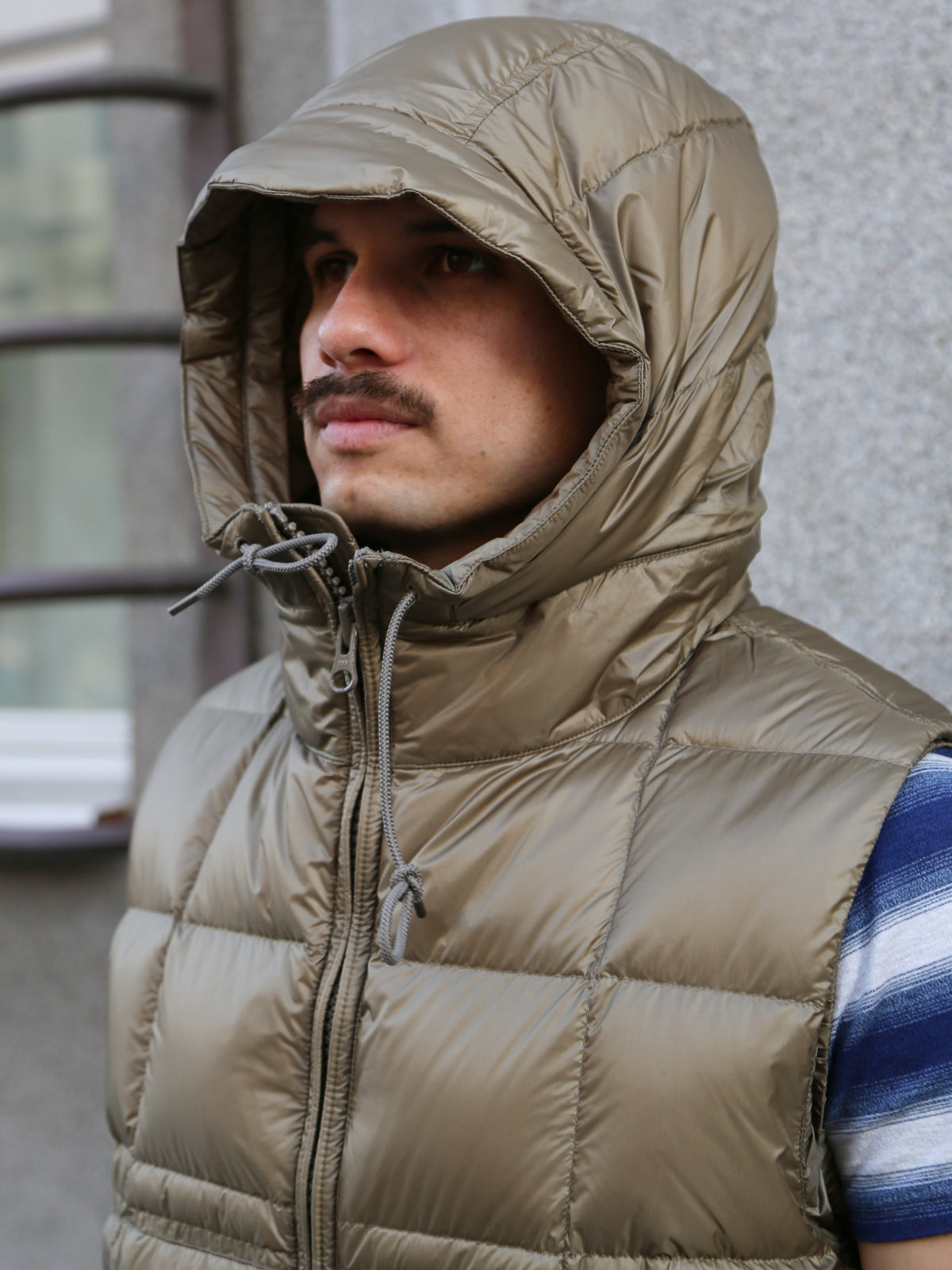 Ten C Snowbird Down Vest – Khaki (25CTCUX03004)