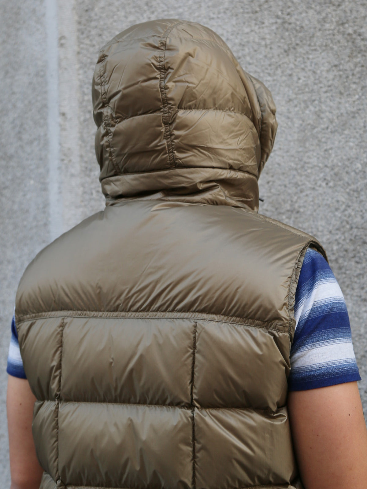 Ten C Snowbird Down Vest – Khaki (25CTCUX03004)