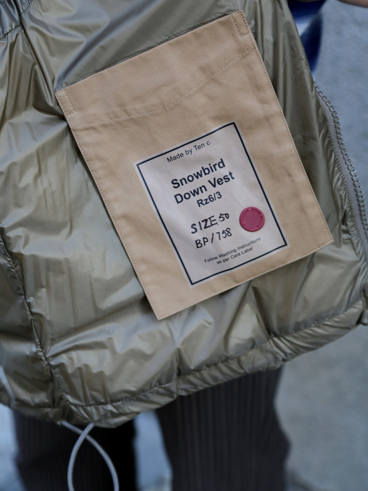 Ten C Snowbird Down Vest – Khaki (25CTCUX03004)