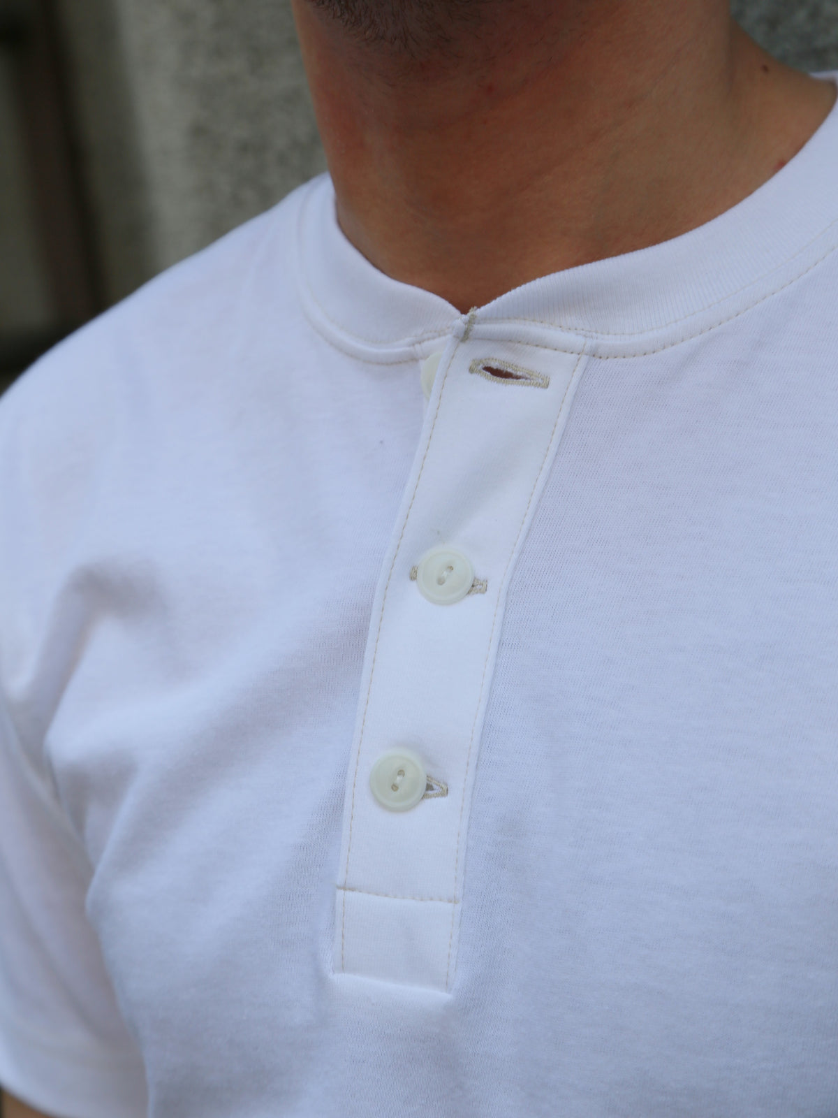 Whitesville SS Henley Tee Shirt – Offwhite (WV79681)