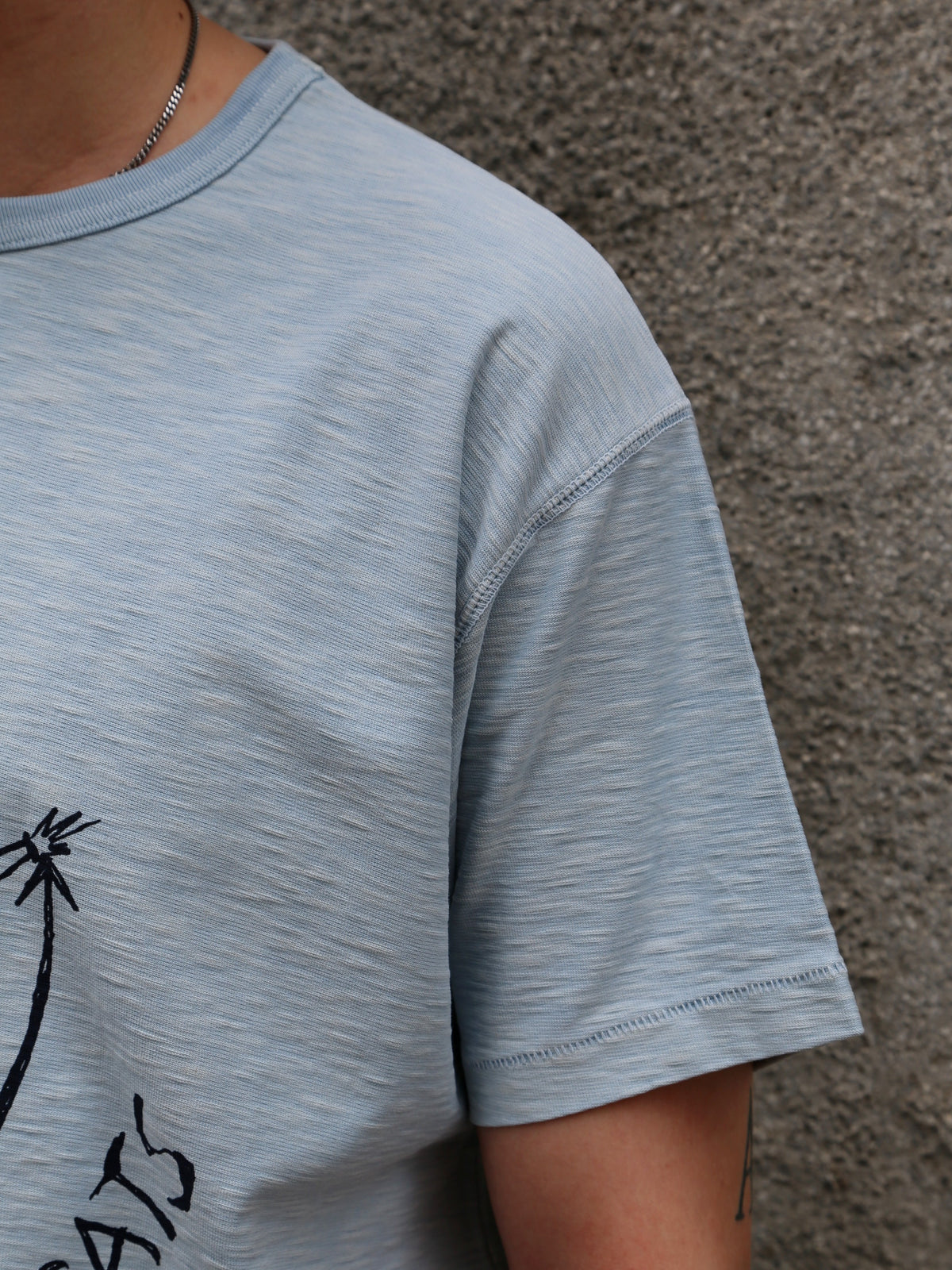 Fleurs de Bagne Le Tricot "MATAFS ET FORÇATS" – Light Blue (A-07813)