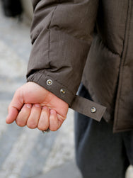 Ten C Jay Peak Down Jacket – Dark Olive (25CTCUC03030)