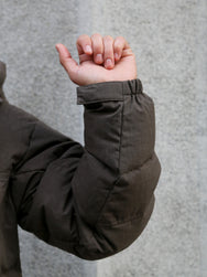 Ten C Jay Peak Down Jacket – Dark Olive (25CTCUC03030)