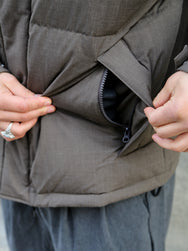 Ten C Jay Peak Down Jacket – Dark Olive (25CTCUC03030)