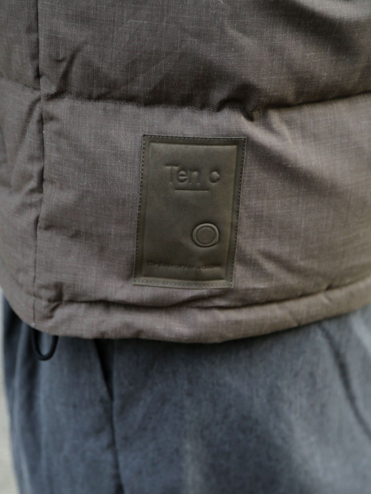 Ten C Jay Peak Down Jacket – Dark Olive (25CTCUC03030)