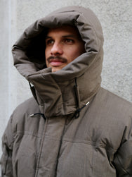 Ten C Jay Peak Down Jacket – Dark Olive (25CTCUC03030)