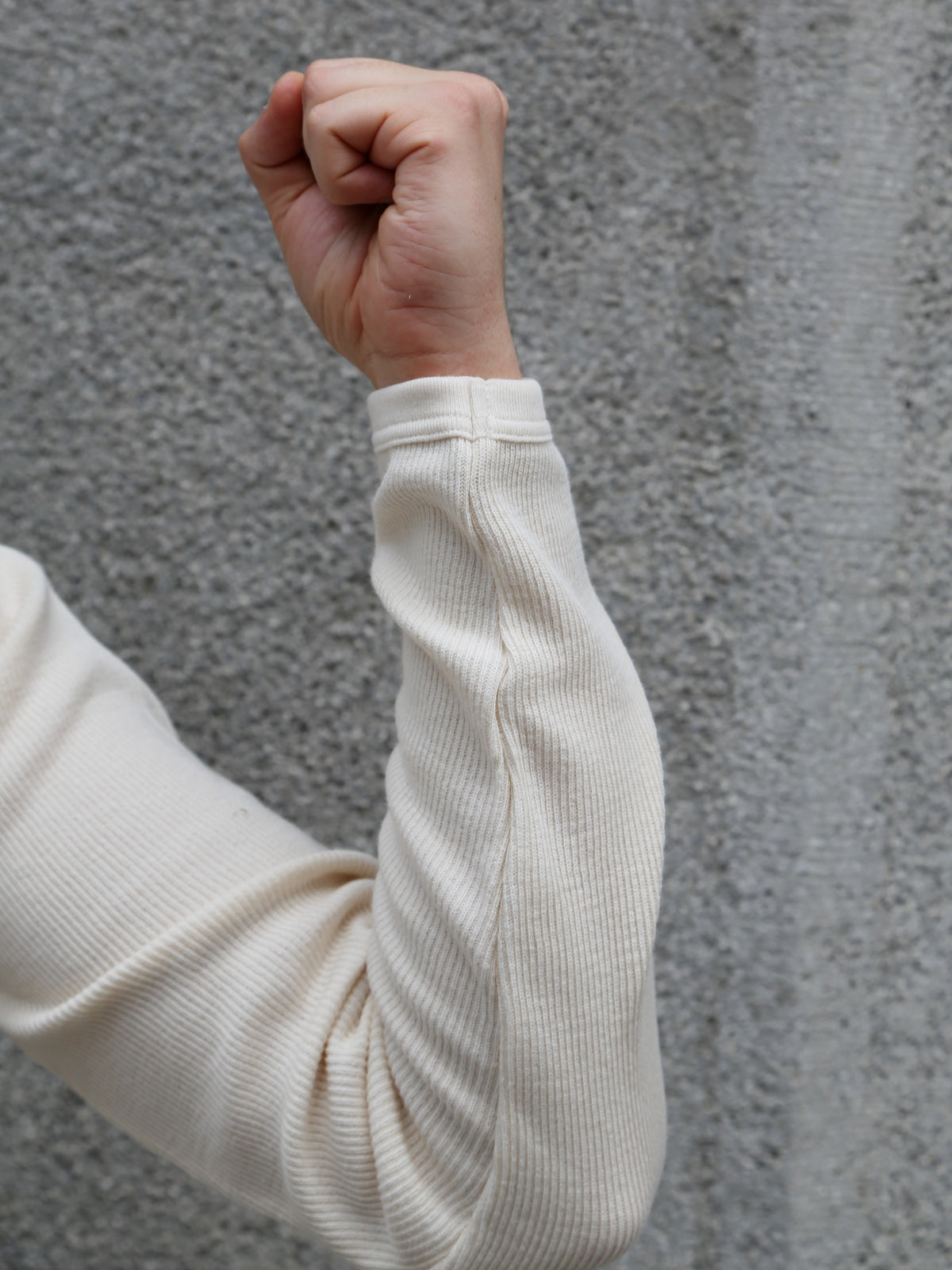 Hermansson Folktrikå Ribbed Henley – Ecru (001)