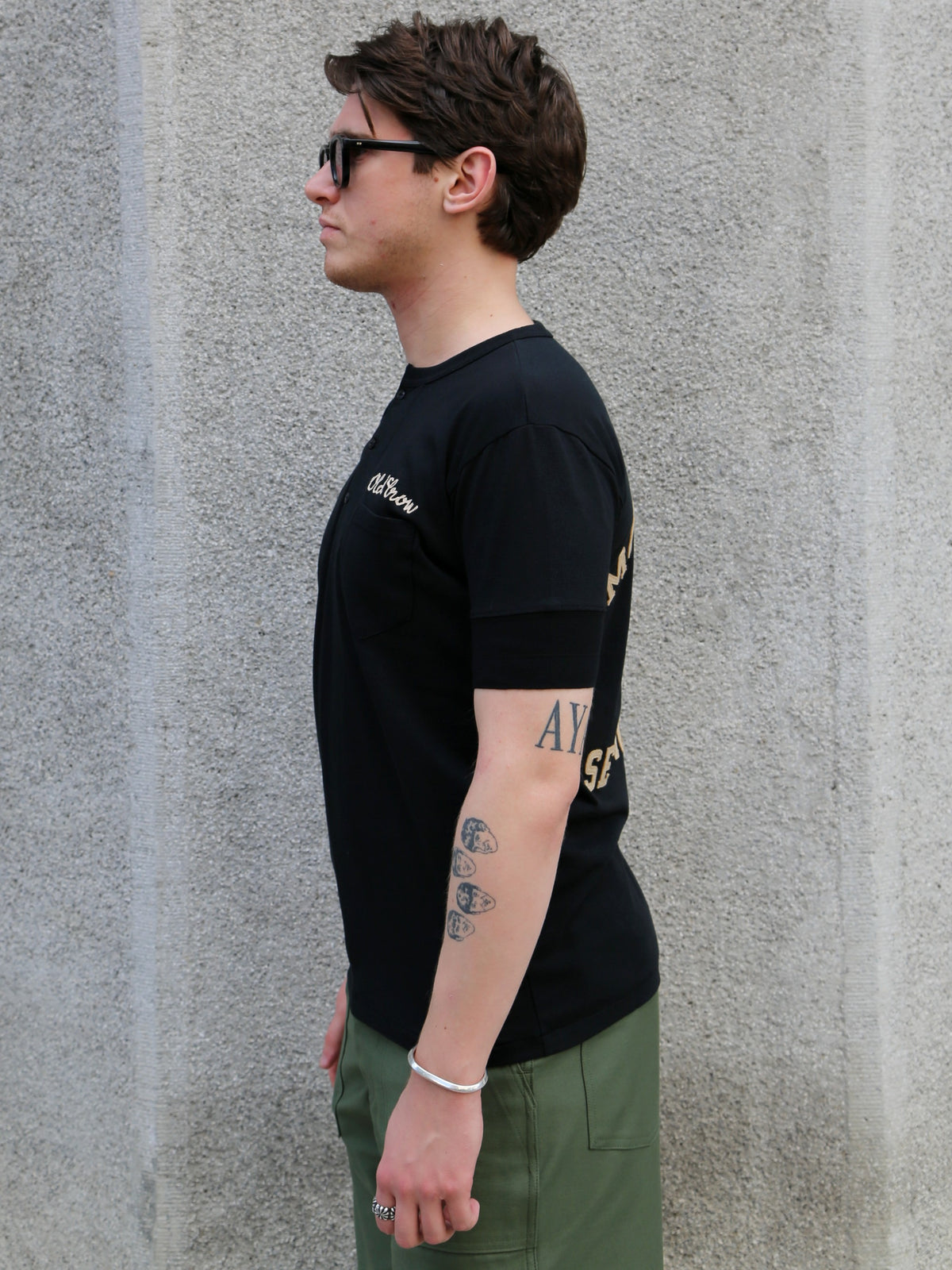 Gladhand MC Serviceman SS Henley Tee – Black (GSV6116)