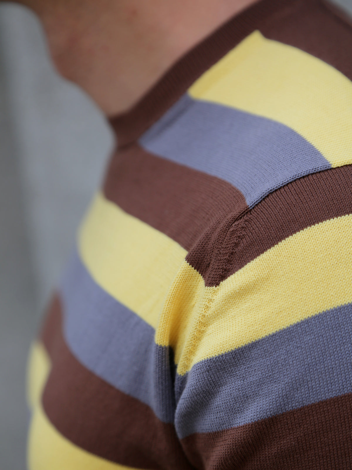 Bryceland's Skipper Tee Stripe – Beige/Brown/Grey