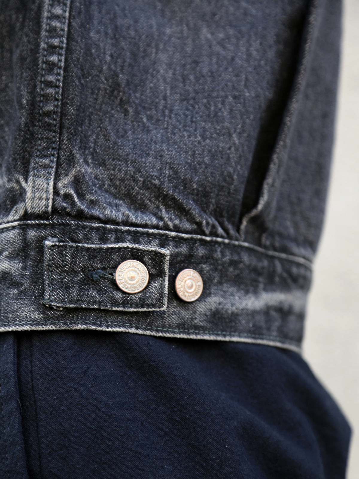 Buzz Ricksons 14,25oz Black Denim Jacket 1953 Aged Model – Hard Washed (SC15650H-419)