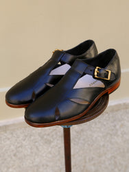 Unmarked Italian Gurkha Sandals – Black