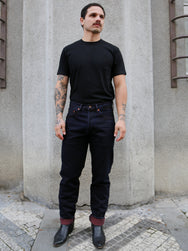 Studio d'Artisan “Bengara” Relaxed Tapered Jeans – Red (D1908)