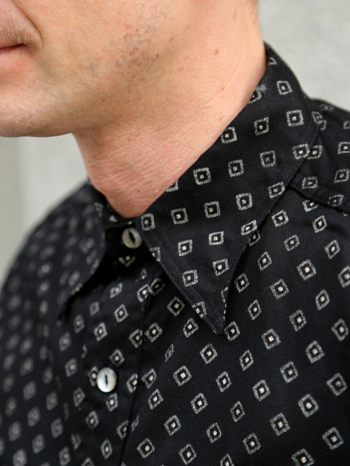 Black Sign Micro Herringbone Dobby Fine Pattern Open Pocket Work Shirt – Midnight Black (BSSL-25107)